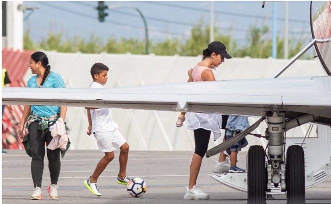 Watch Hulk send rival flying with FAIR shoulder barge in first game back in Brazil with Atletico Mineiro - Bóng Đá