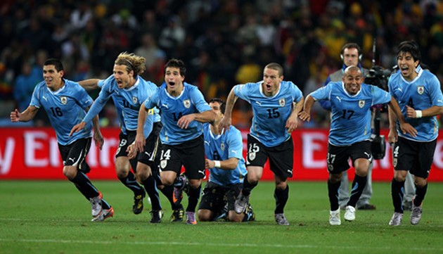 So sánh bàn thắng của Ighalo và Sanchez - Bóng Đá