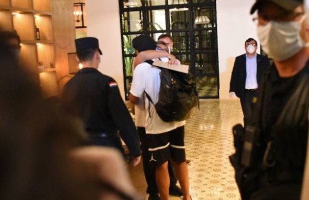 Ảnh sau trận Heerenveen - Bóng Đá