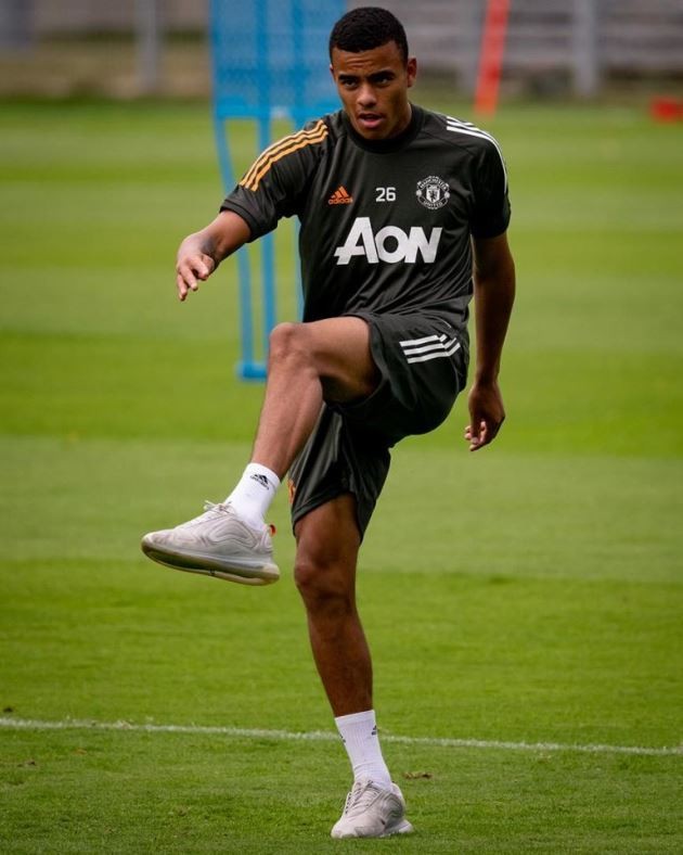 Ảnh tập Man Utd trận Sevilla - Bóng Đá