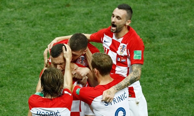 Đêm qua, Nikola Kalinic tỏa sáng - Bóng Đá