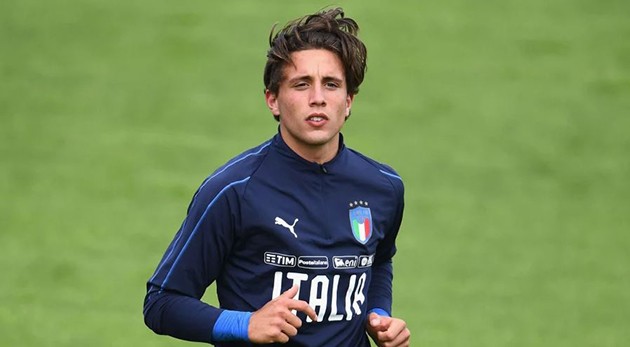 Những điều chưa biết về tân binh đầu tiên của Juventus - Bóng Đá