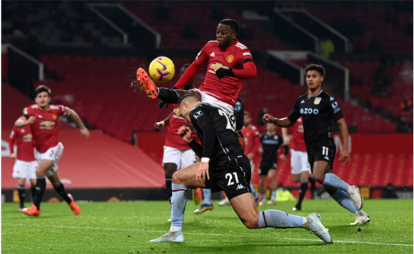 Wan-Bissaka trận Aston Villa: Khi người hùng hóa tội đồ trong tích tắc - Bóng Đá