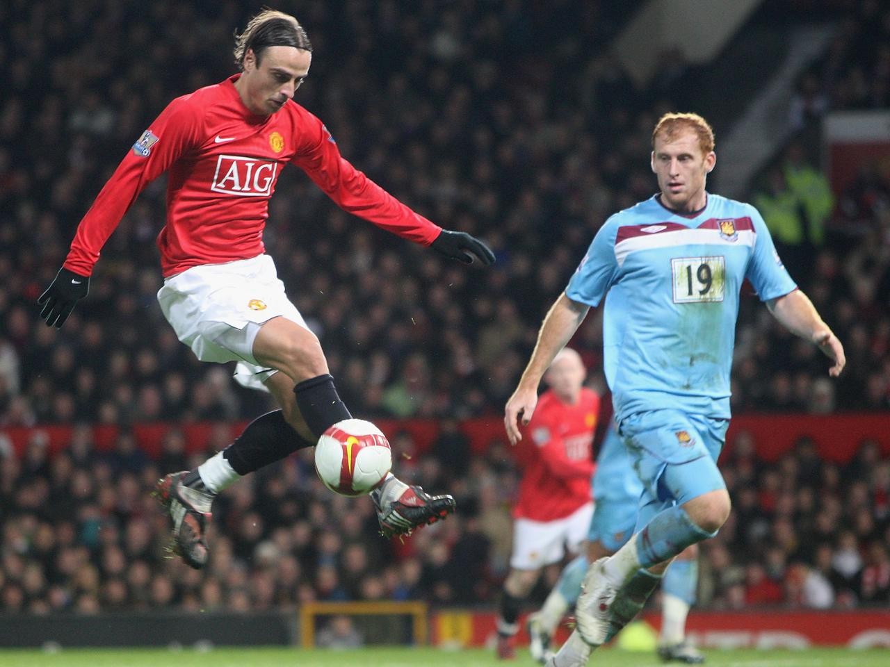 Greenwood có pha xoay xở đẳng cấp, tái hiện hình ảnh Berbatov - Bóng Đá