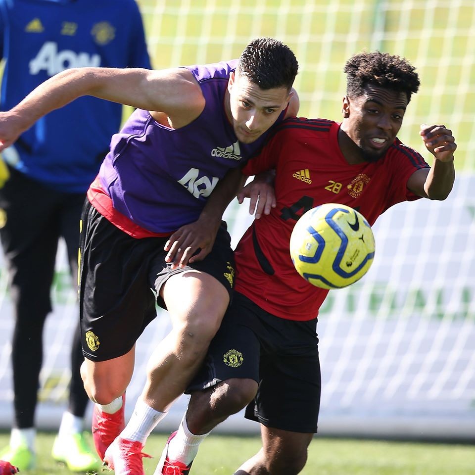 Fred 'kết liễu' cực nuột, chỉ rõ tâm trạng toàn đội Man Utd  - Bóng Đá