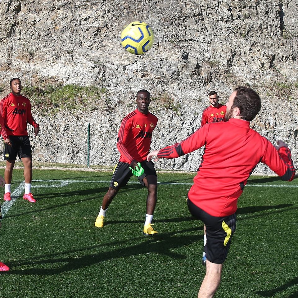 Fred 'kết liễu' cực nuột, chỉ rõ tâm trạng toàn đội Man Utd  - Bóng Đá