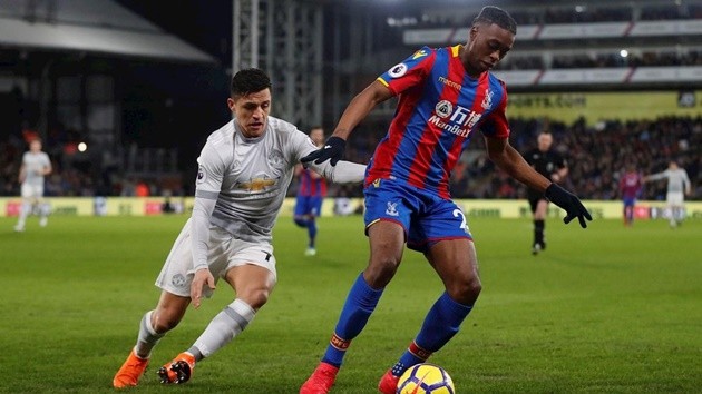 Fosu Mensah gặp CĐV - Bóng Đá