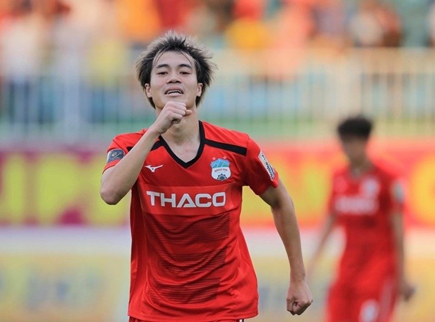 HAGL: Cả nguồn sống bỗng chốc thu bé lại bằng... Văn Toàn - Bóng Đá