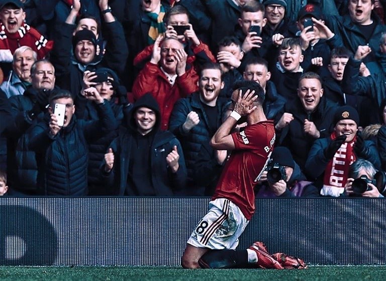 Ảnh Fernandes ghi bàn và ăn mừng - Bóng Đá