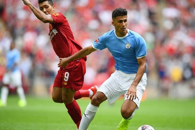 Xuất hiện đúng thời điểm, đến cả FIFA cũng 