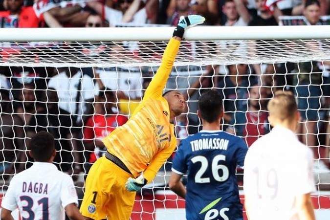 Ra mắt thuận lợi, thủ thành có 3 cúp bạc thẳng thắn bày tỏ 1 sự thật - Bóng Đá