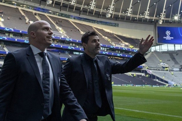 Không bóng đá, Pochettino trở về làm 