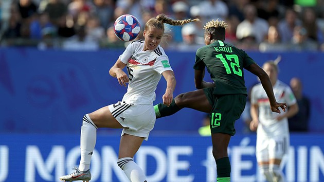 ẢNH SAU TRẬN: NỮ ĐỨC THẮNG NIGERIA - Bóng Đá