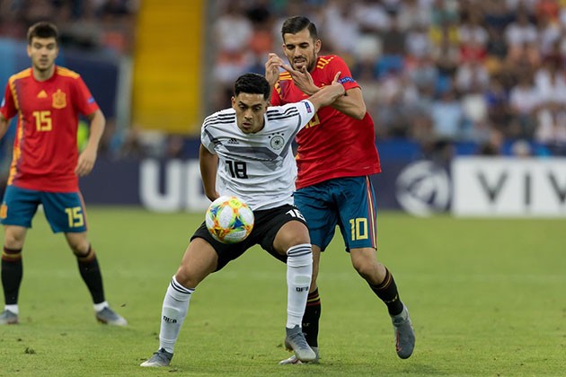 ảnh: chung kết U21 châu Âu - Bóng Đá