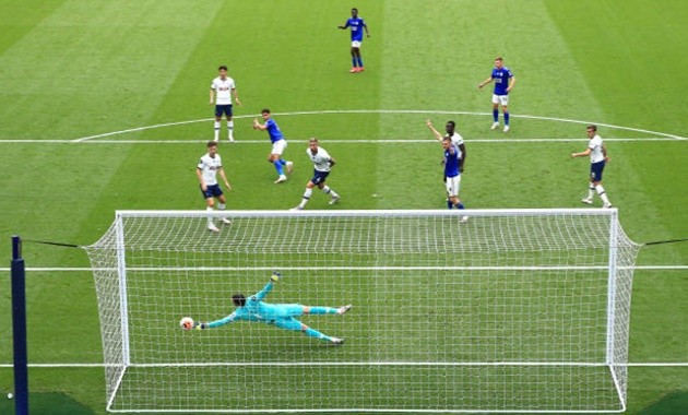 Ảnh Ivan Perisic ăn mừng cùng Bayern - Bóng Đá