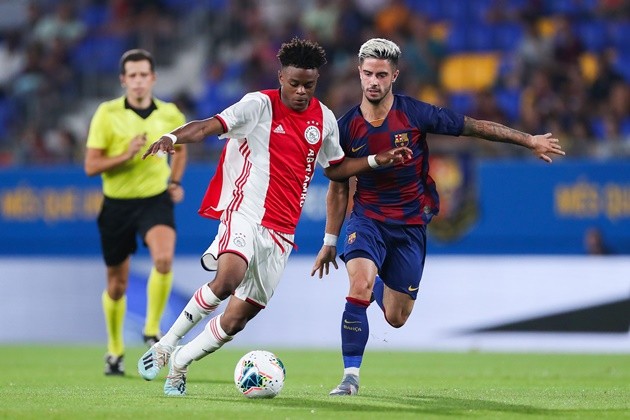 Manchester United fans make Jadon Sancho transfer demand after brace for England - Bóng Đá