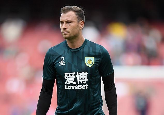 Manchester United: Fans frustrated by lack of progress amid Maddison links - Bóng Đá