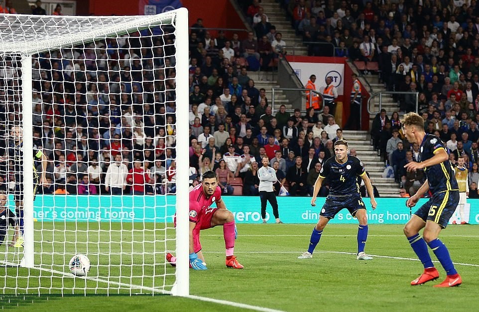 Manchester United: Fans regret sale of Memphis Depay to Olympique Lyonnais - Bóng Đá