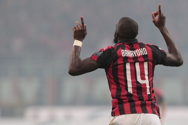 Sky Italia: Tiemoue Bakayoko has several Premier League options, still prioritises Milan - Bóng Đá