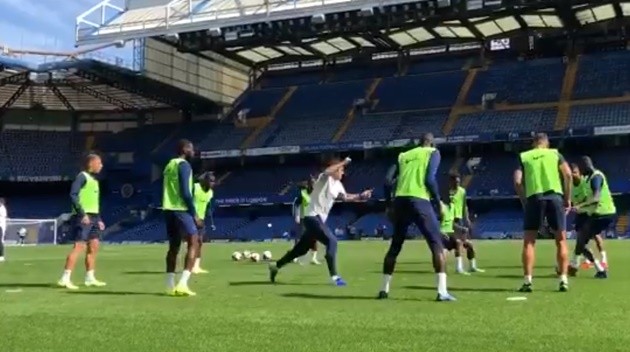 NHỮNG HÌNH ẢNH TRONG BUỔI TẬP Ở STAMFORD BRIDGE - Bóng Đá