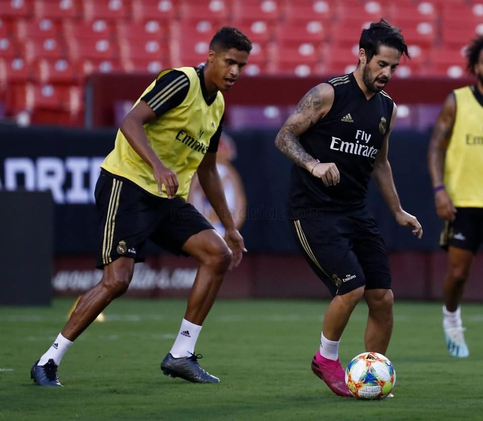 Eight players who publicly rejected Barcelona - Bóng Đá