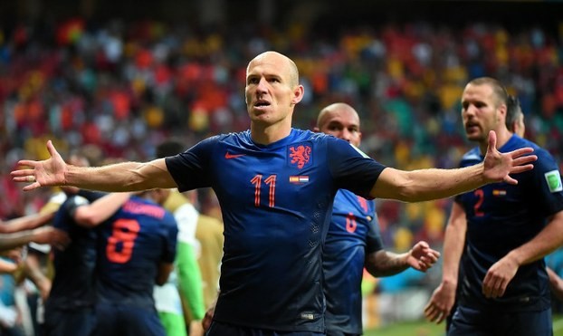 10 bức ảnh tái hiện lại sự nghiệp của Arjen Robben - Bóng Đá