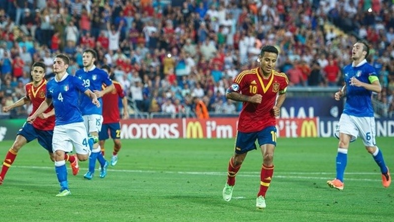 The Wilfried Zaha to Borussia Dortmund rumour simply does not add up - Bóng Đá