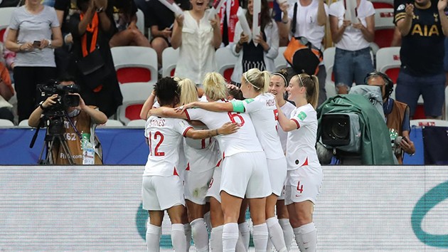 NỮ ANH THẮNG  NHẬT - Bóng Đá