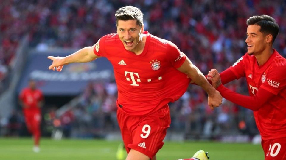Toàn cảnh hành trình Lewandowski bắn hạ kỷ lục tồn tại 57 năm - Bóng Đá