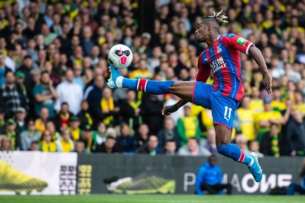 Những khoảnh khắc đẹp nhất vòng 7 NHA - Bóng Đá