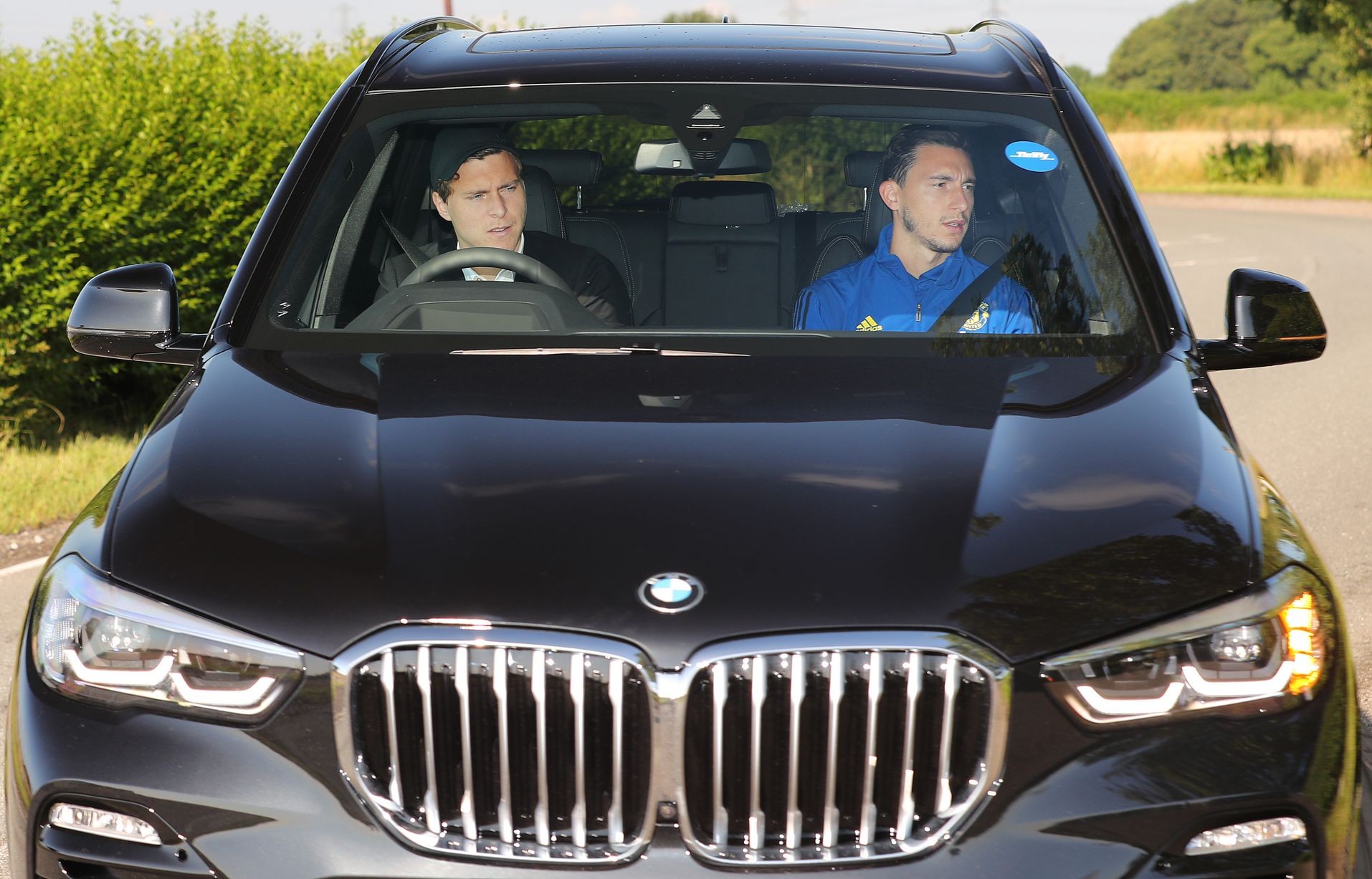 Manchester United players arrive for training - Bóng Đá