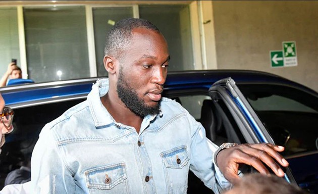 Ảnh: LUKAKU khám - Bóng Đá