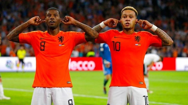 Diện tông đỏ chói lòa, Depay gián tiếp gửi đến tin vui cho NHM Liverpool - Bóng Đá