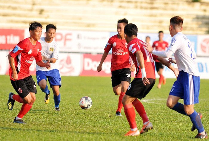 CLB Long An thắng trận thứ 4 liên tiếp: Vua nước rút V-League tỉnh giấc - Bóng Đá