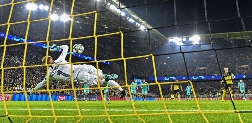 Ter Stegen phát biểu - Bóng Đá