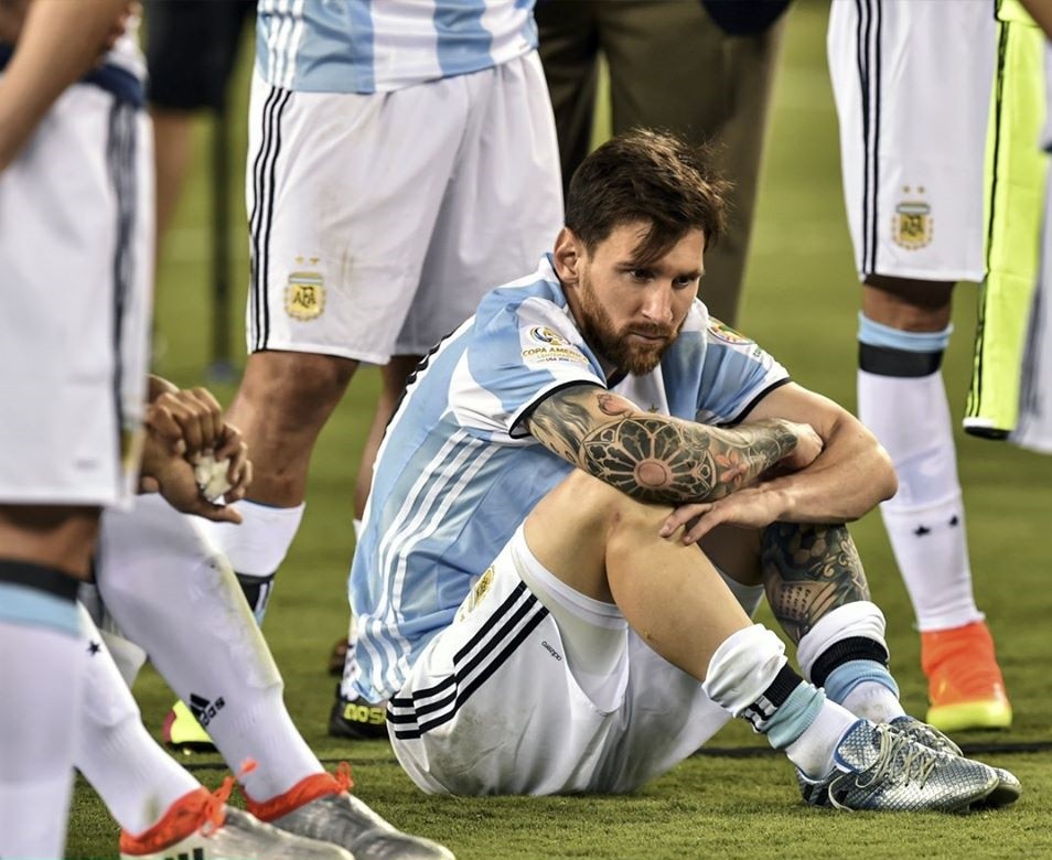 Even the best players suffer heartbreak on the pitch - Bóng Đá