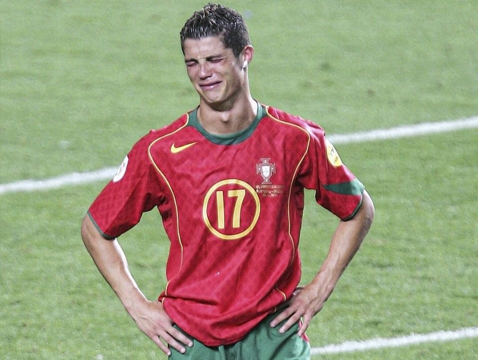 Even the best players suffer heartbreak on the pitch - Bóng Đá