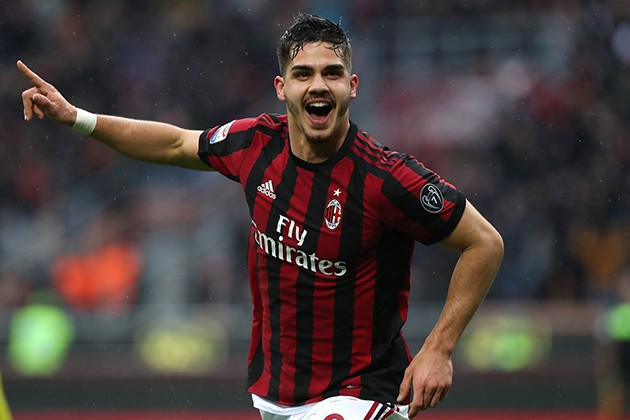 Được trở về AC Milan, 'Bom xịt' nói lời cảm động - Bóng Đá