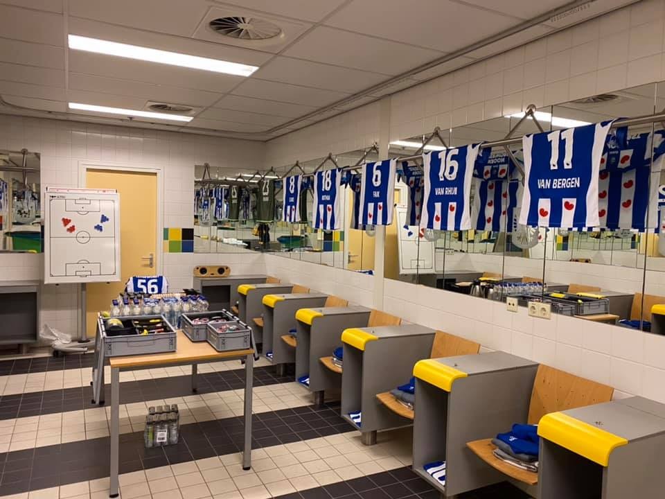 Đoàn Văn Hậu ngồi ngoài trận thứ 17, Heerenveen thua muối mặt trước Vitesse - Bóng Đá