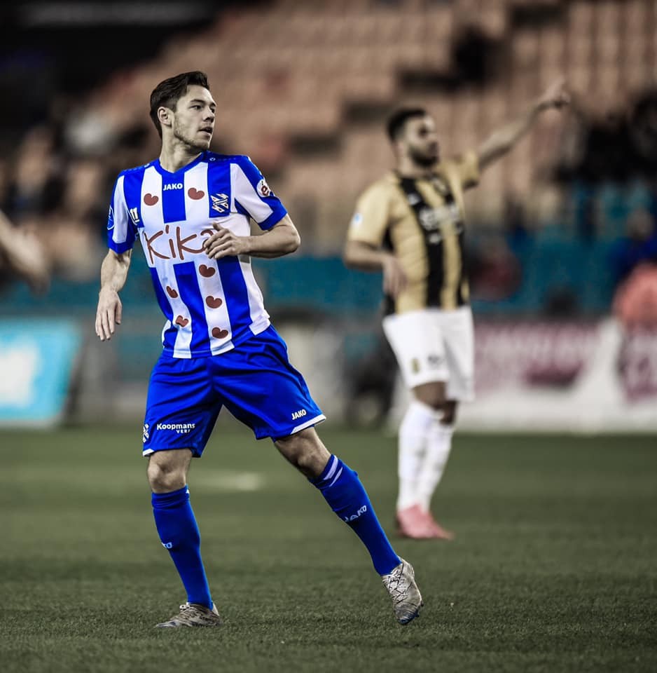 Đoàn Văn Hậu ngồi ngoài trận thứ 17, Heerenveen thua muối mặt trước Vitesse - Bóng Đá