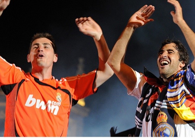Teammates for more than 10 years  - Bóng Đá