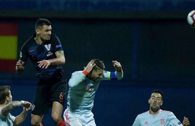 Ex-Liverpool star Lovren admits to elbowing Ramos as revenge for foul on Salah in 2018 Champions League final - Bóng Đá