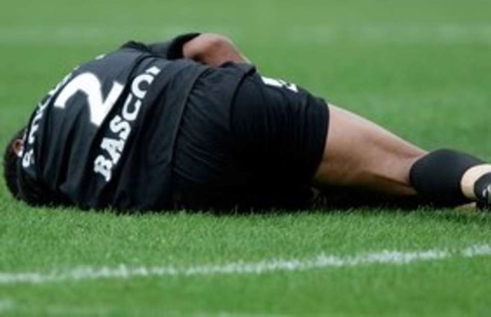 French footballer banned for five years for biting opponent's penis - Bóng Đá