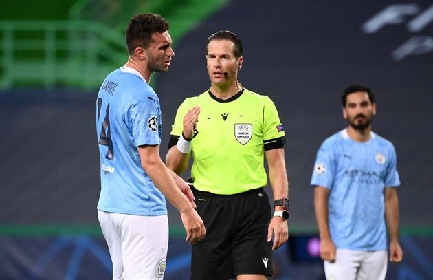 Aymeric Laporte has called out VAR's mistake on Twitter - Bóng Đá