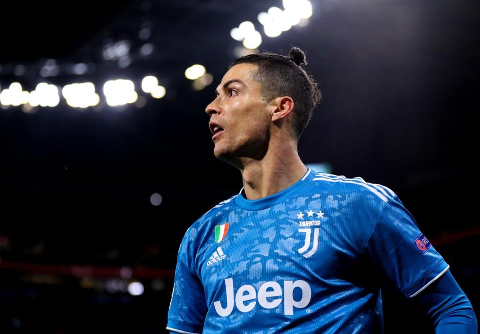 Khả năng sút phạt của Ronaldo ngày càng tệ hại - Bóng Đá