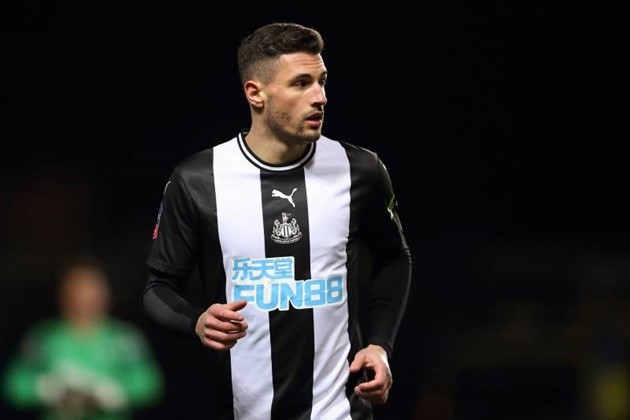 10 Relegation-Threatened Premier League Players Who Could Play for Top Clubs - Bóng Đá