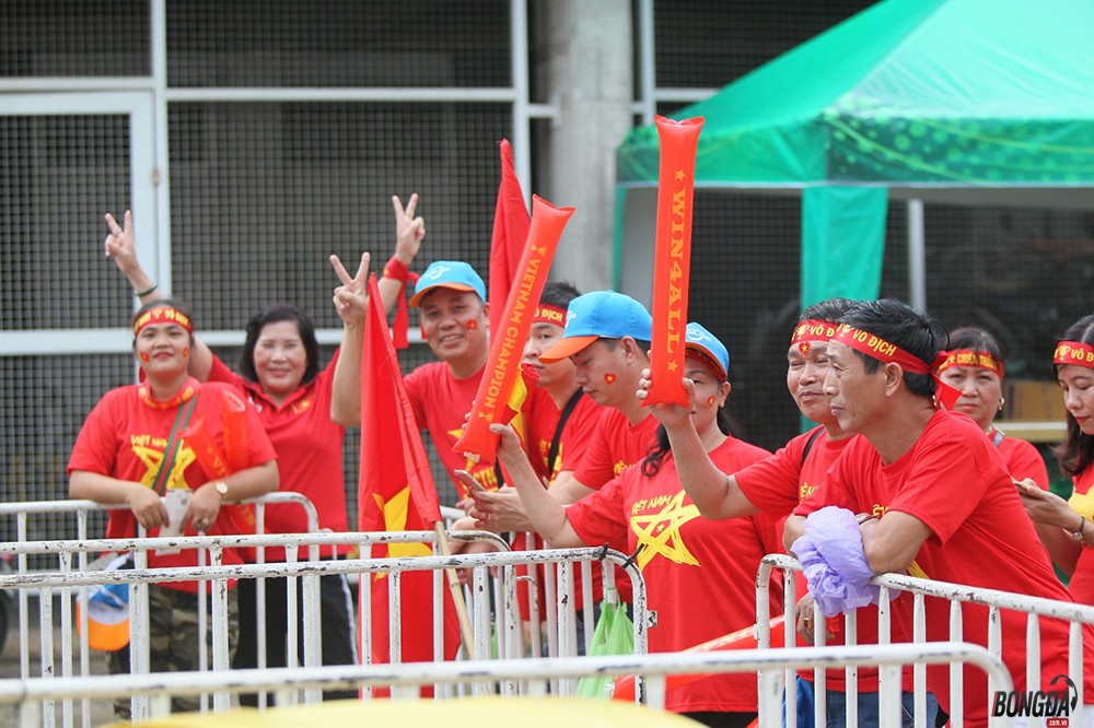 Không khí rộn ràng, ĐT Việt Nam sẵn sàng chiến tuyển Thái Lan - Bóng Đá