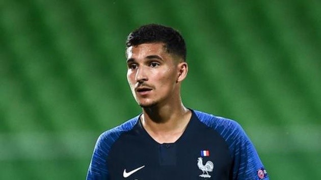 Chelsea are ready to bid €50m for Aouar - Bóng Đá