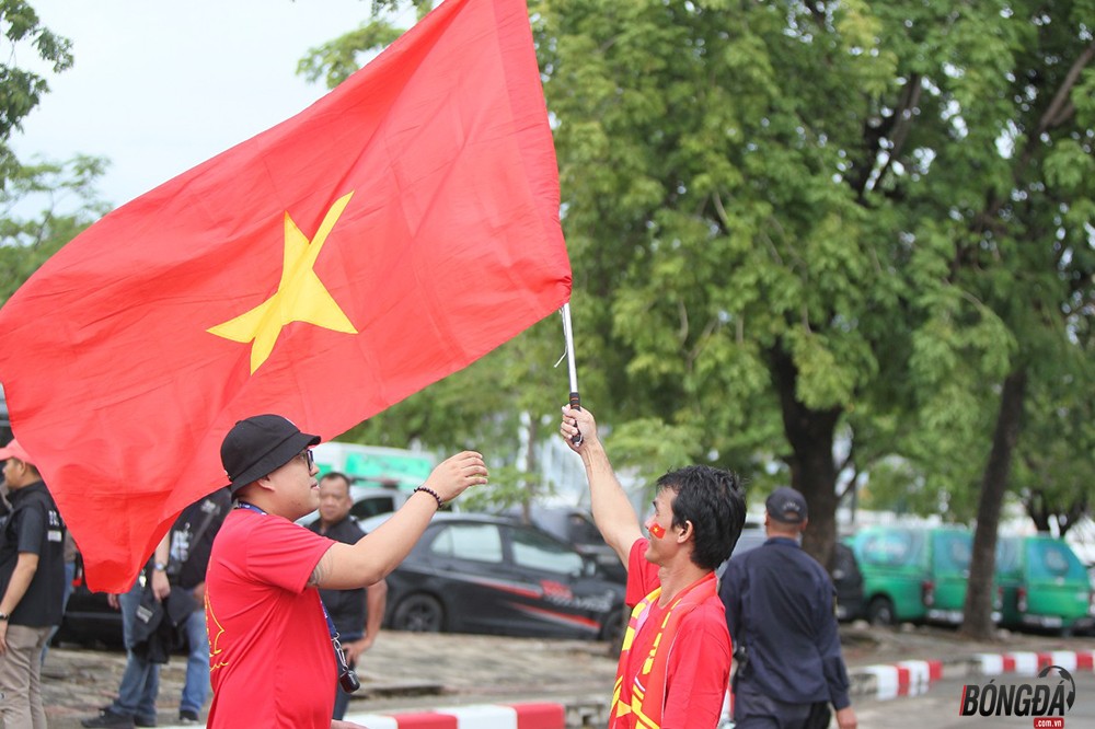 Không khí rộn ràng, ĐT Việt Nam sẵn sàng chiến tuyển Thái Lan - Bóng Đá