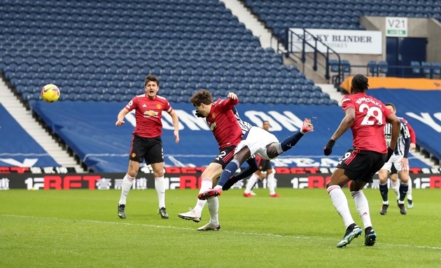Man Utd have conceded the opening goal for the 8th time in 12 away games this season. They’ve win on all previous 7 occasions - Bóng Đá